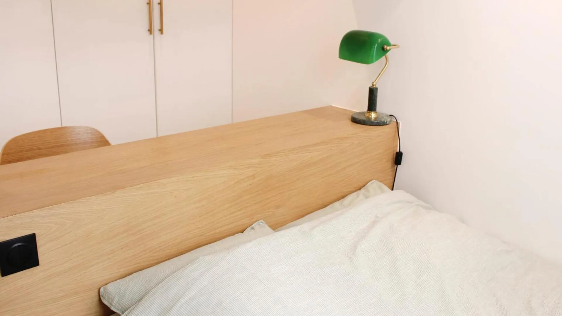 Cozy Apartment For 2 In The 11Th Paris