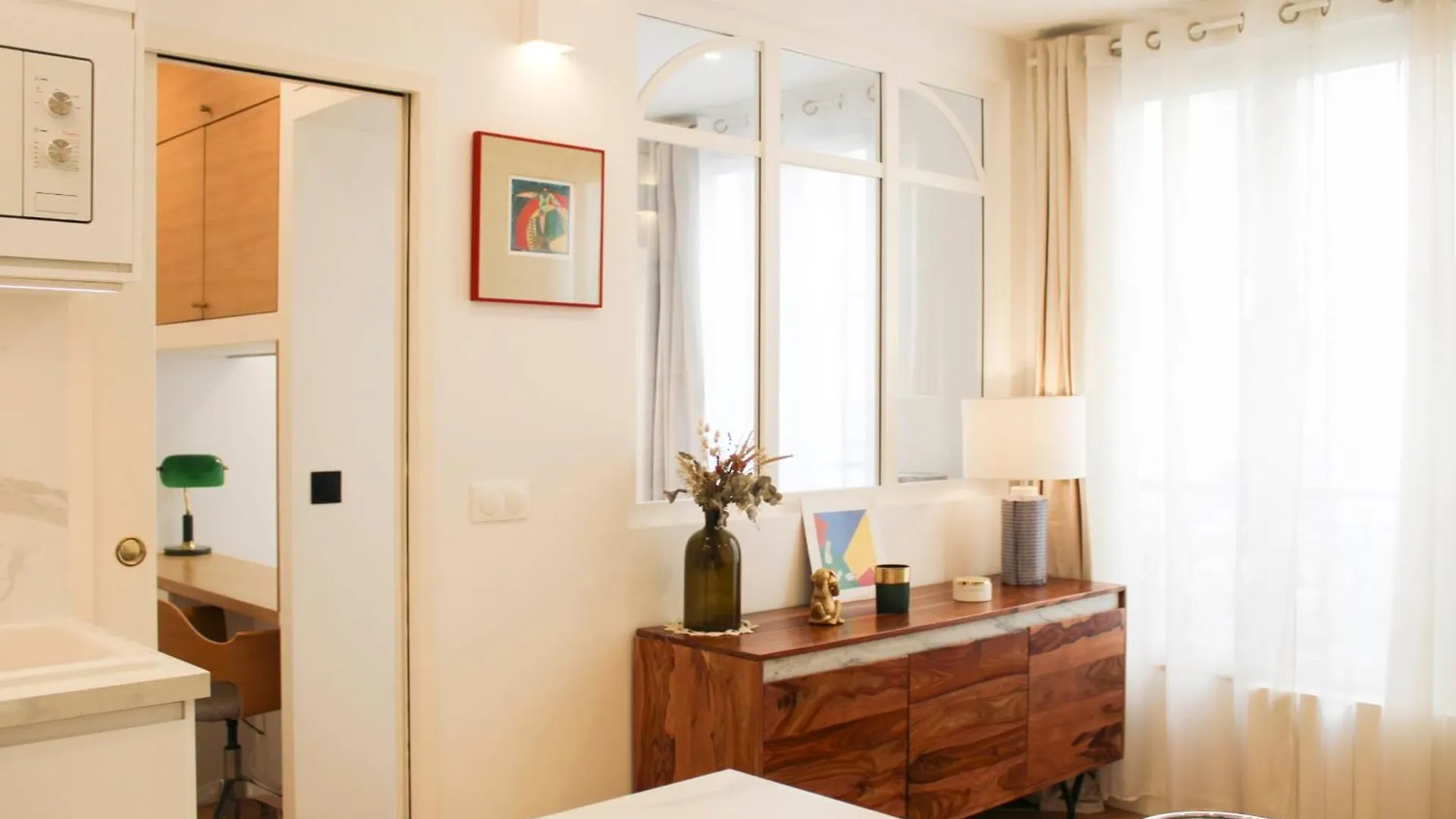 Cozy Apartment For 2 In The 11Th Paris